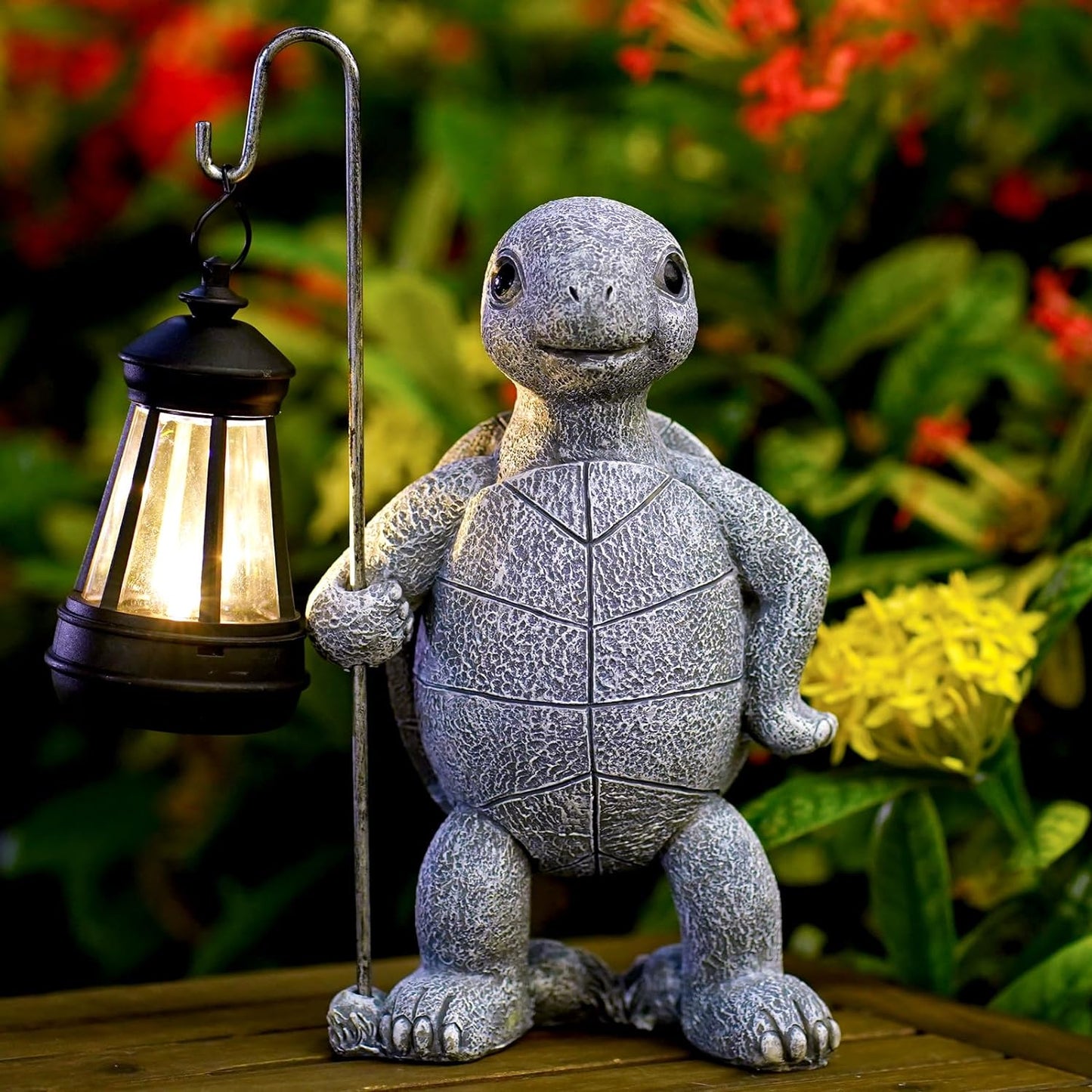 Solar-Powered Cat Statue with Butterfly - LED Garden Light Decor for Yard, Patio, and Home - Ideal Gift for Cat Lovers and Garden Enthusiasts