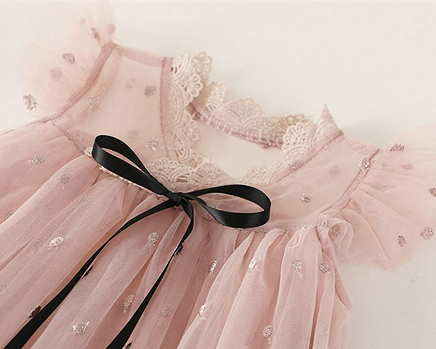 "Lace Tulle Sleeveless Flower Girl Dress for Summer Weddings - Vintage Style"