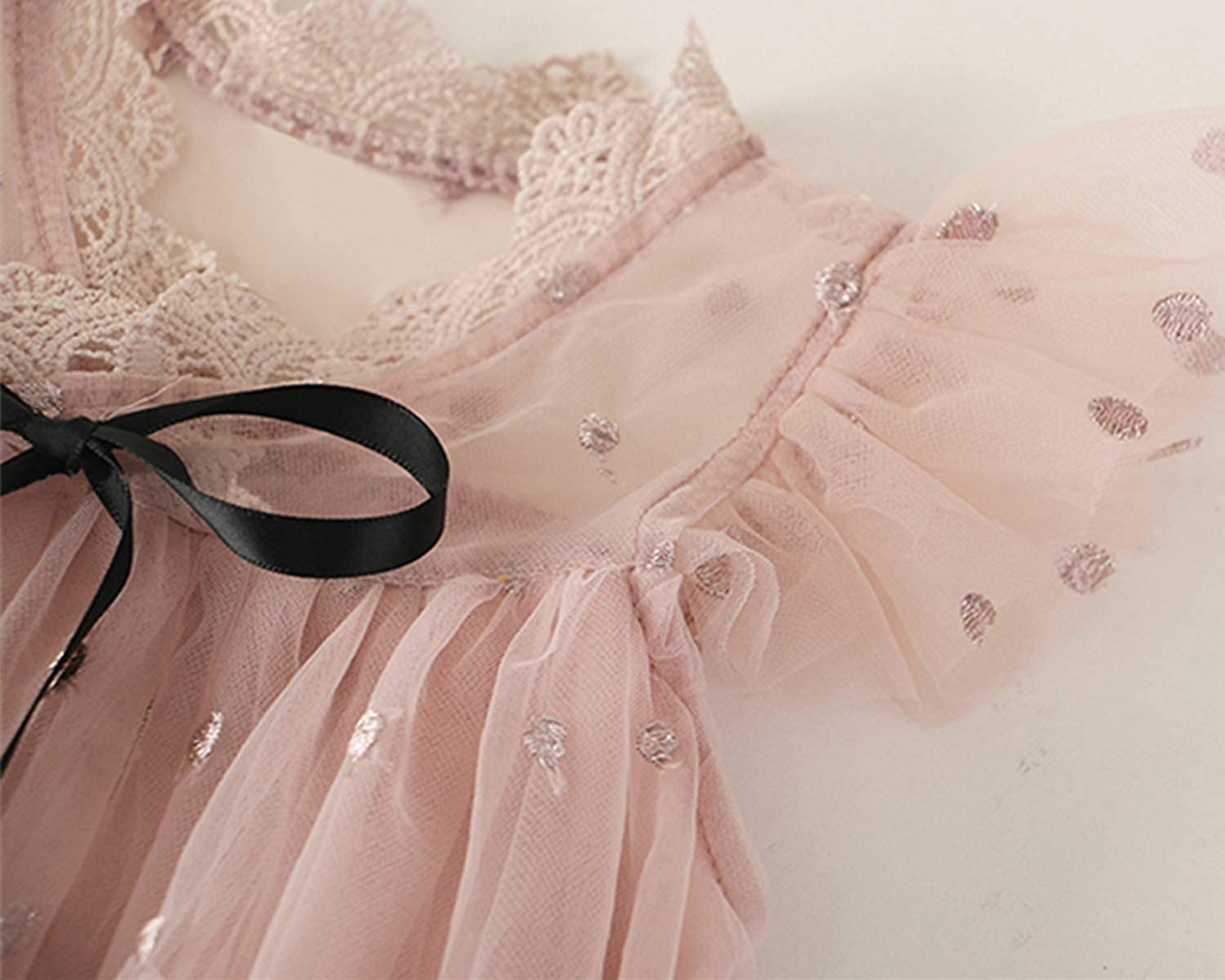"Lace Tulle Sleeveless Flower Girl Dress for Summer Weddings - Vintage Style"