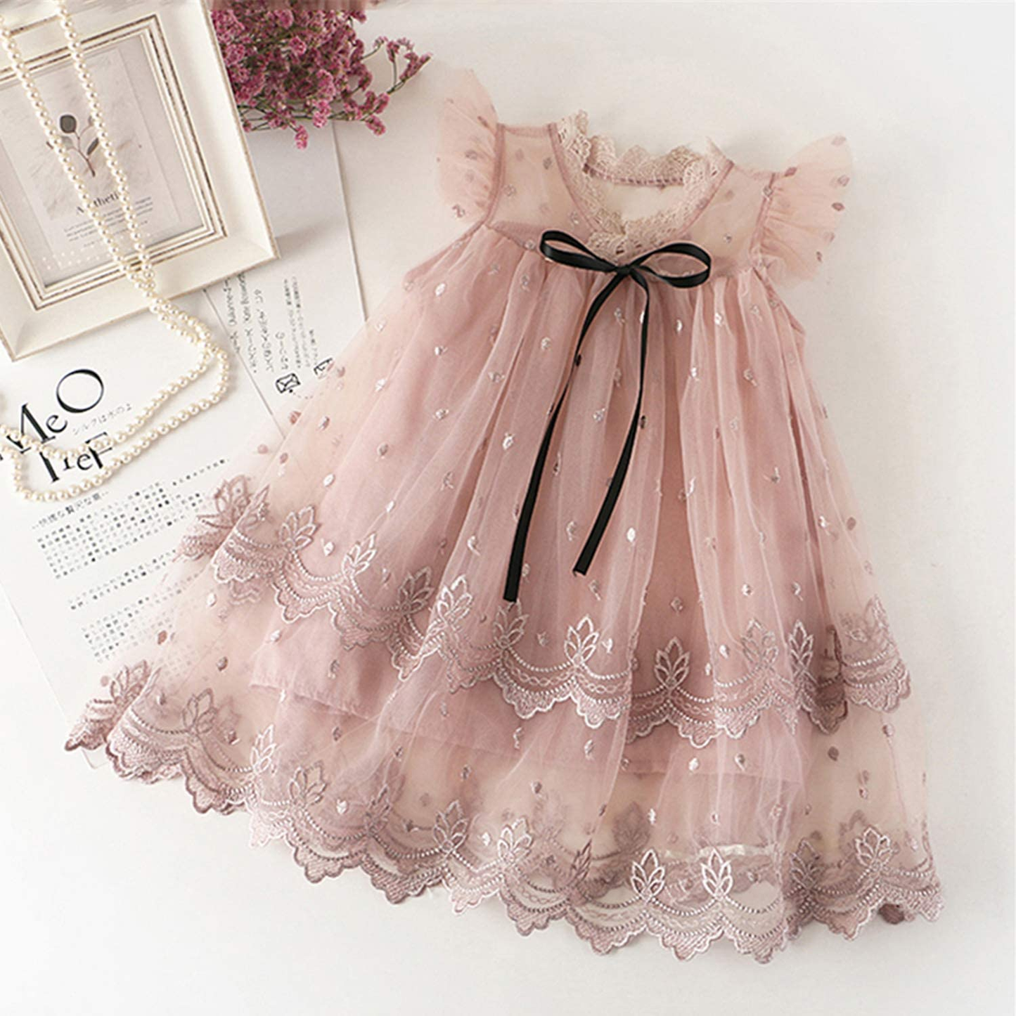 "Lace Tulle Sleeveless Flower Girl Dress for Summer Weddings - Vintage Style"