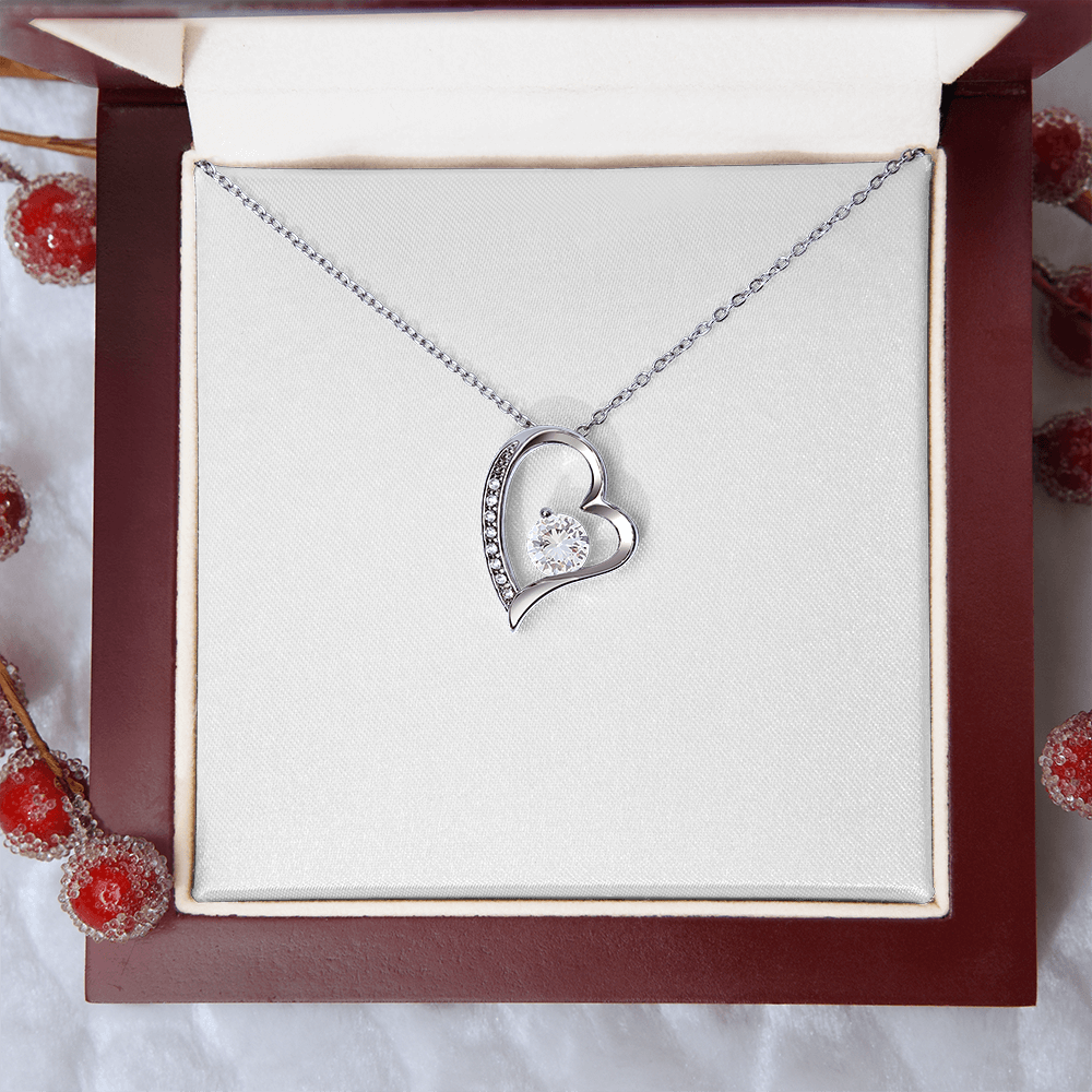 Forever Love Necklace: Dazzling Heart Pendant for Everyday Elegance