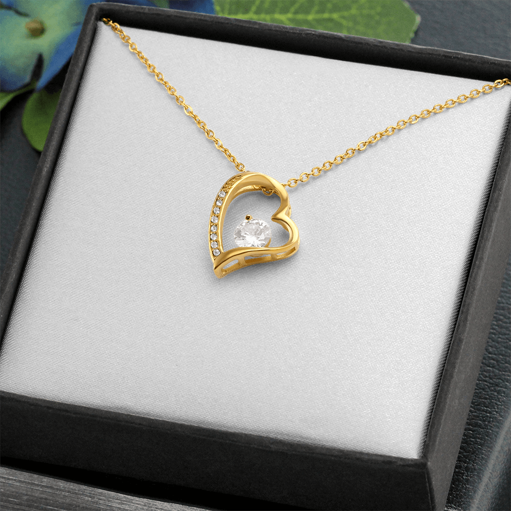 Forever Love Necklace: Dazzling Heart Pendant for Everyday Elegance