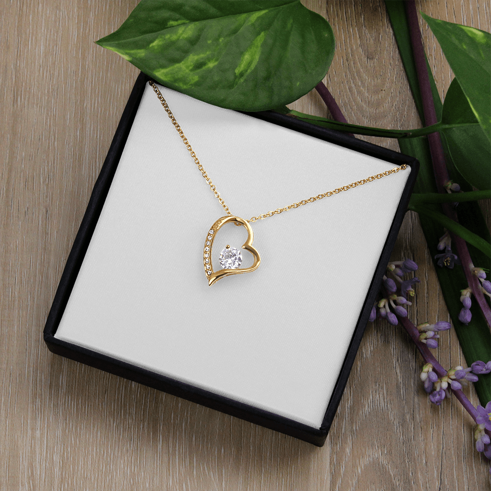 Forever Love Necklace: Dazzling Heart Pendant for Everyday Elegance